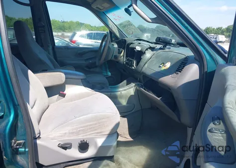 1998 Ford Expedition Eddie Bauer/Xlt from USA, damaged, VIN 1FMPU18L8WLC39077